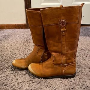 Tommy Hilfiger kids boots size 1